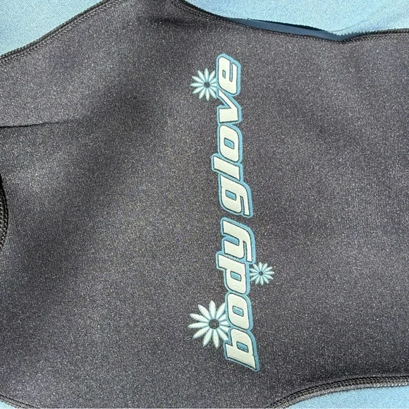 Body Glove Women’s Wet Suit - Picture 3 of 10
